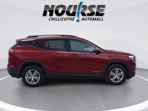 Used 2019 GMC Terrain SLE w/ Driver Convenience Package FWD image 9