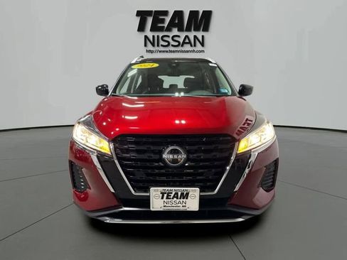Certified 2024 Nissan Kicks SV image 2