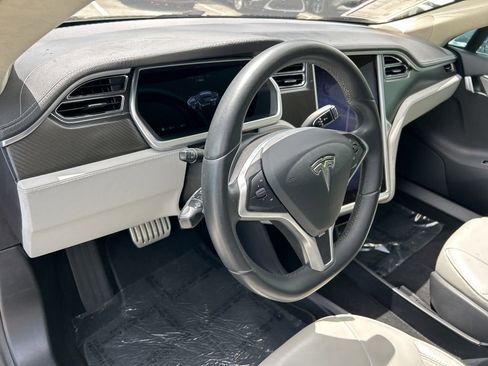 Used 2013 Tesla Model S Performance RWD image 21