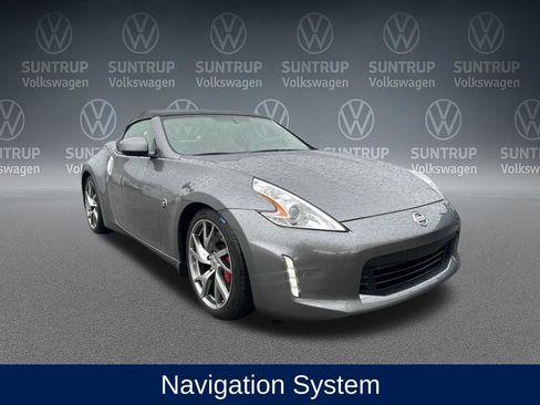 Used 2016 Nissan 370Z Touring Sport image 7