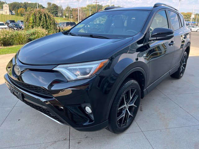 Used 2018 Toyota RAV4 SE w/ Power Extra Value Package AWD/4WD image 3