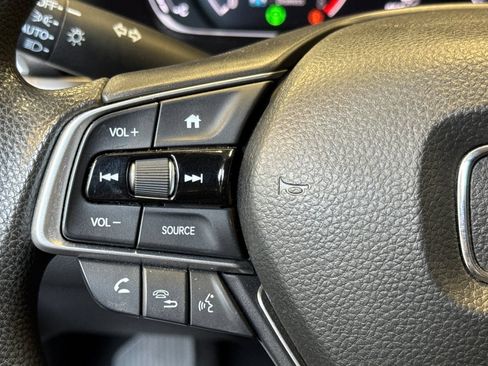 Used 2018 Honda Accord LX image 28