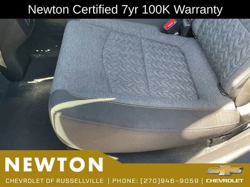 Used 2024 Chevrolet Equinox LT FWD image 35