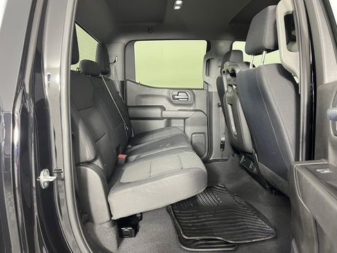 Used 2019 Chevrolet Silverado 1500 Custom Trail Boss w/ Custom Convenience Package AWD/4WD image 15
