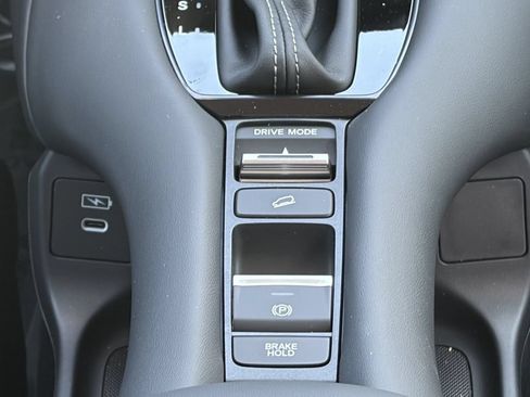 Used 2026 Honda HR-V LX image 31