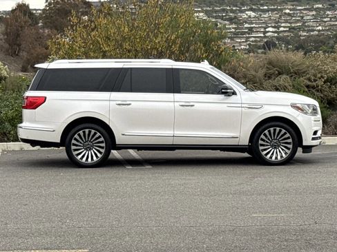 Used 2019 Lincoln Navigator L Reserve w/ Cargo Package image 8