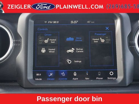 Used 2022 Jeep Wrangler Unlimited Sahara w/ Cold Weather Group AWD/4WD image 20