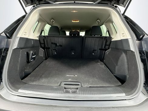 Used 2023 Nissan Rogue S AWD/4WD image 25