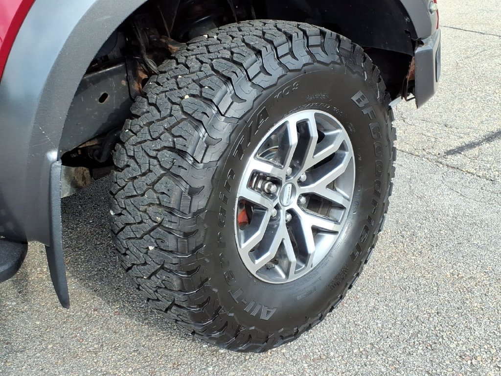 Certified 2017 Ford F150 Raptor w/ Equipment Group 802A Luxury AWD/4WD image 9