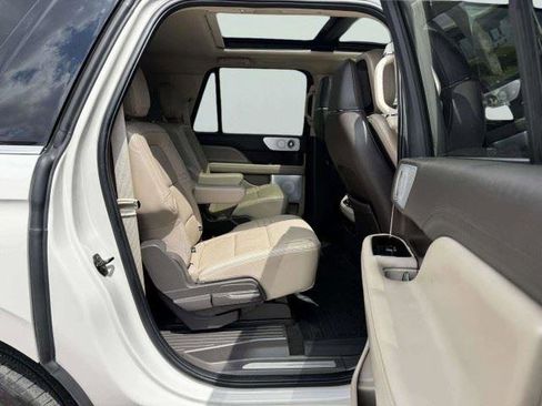 Used 2024 Lincoln Navigator L Reserve AWD/4WD image 44