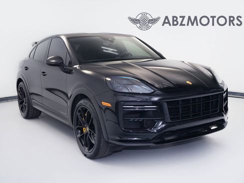 Used 2024 Porsche Cayenne Turbo GT image 1