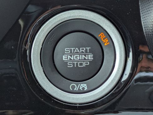 Used 2025 RAM 1500 Limited image 36