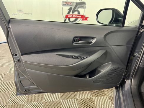 New 2025 Toyota Corolla LE image 10