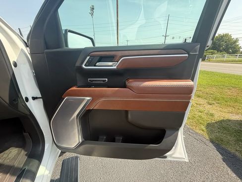 Used 2023 GMC Sierra 1500 Denali Ultimate AWD/4WD image 23