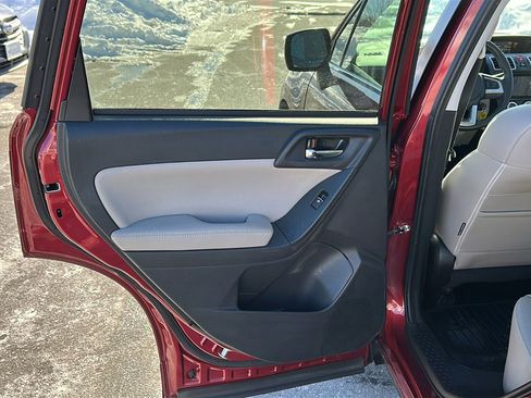 Used 2018 Subaru Forester 2.5i Limited image 19