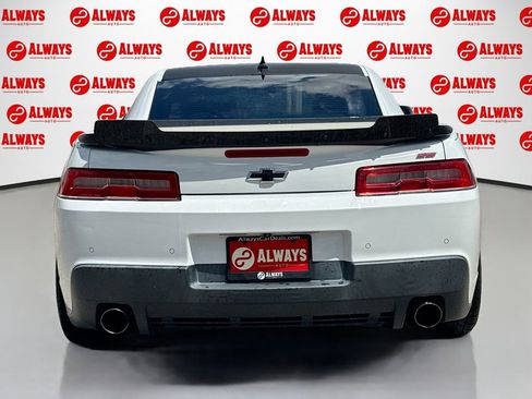Used 2015 Chevrolet Camaro SS w/ Commemorative Special Edition RWD image 7