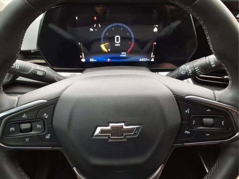 Used 2024 Chevrolet Trax ACTIV w/ Sunroof Package image 14