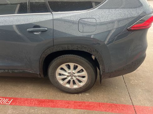 Used 2024 Toyota Grand Highlander XLE image 20