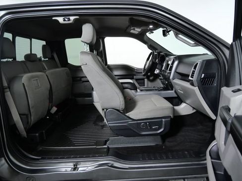 Used 2016 Ford F150 XLT w/ Equipment Group 302A Luxury AWD/4WD image 12