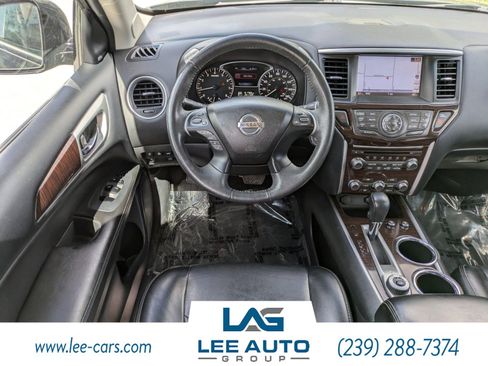 Used 2015 Nissan Pathfinder Platinum w/ Cargo Package image 15