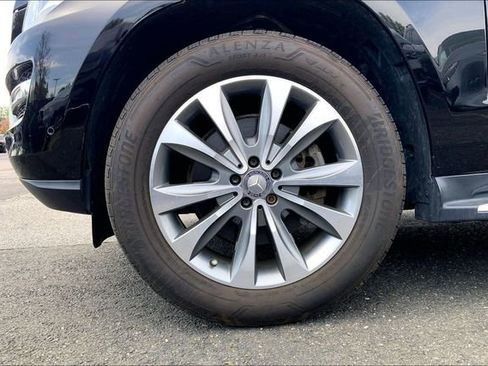 Certified 2016 Mercedes-Benz GL 320 BlueTEC 4MATIC image 5