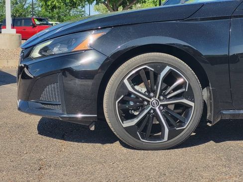 Certified 2023 Nissan Altima 2.5 SR FWD image 6