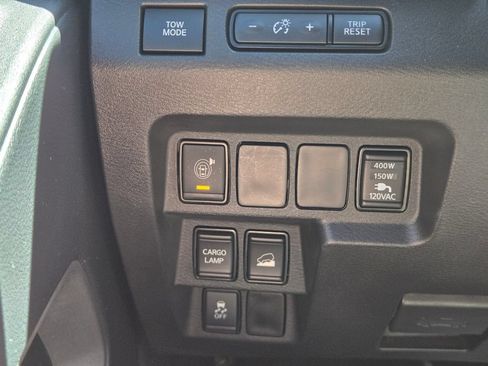 Used 2022 Nissan Frontier SV AWD/4WD image 31