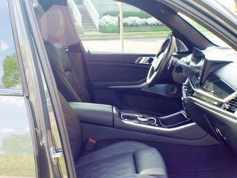 Used 2024 BMW X5 M60i image 46