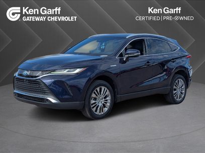 Used 2021 Toyota Venza Limited w/ Carpet Mat Package (TMS)