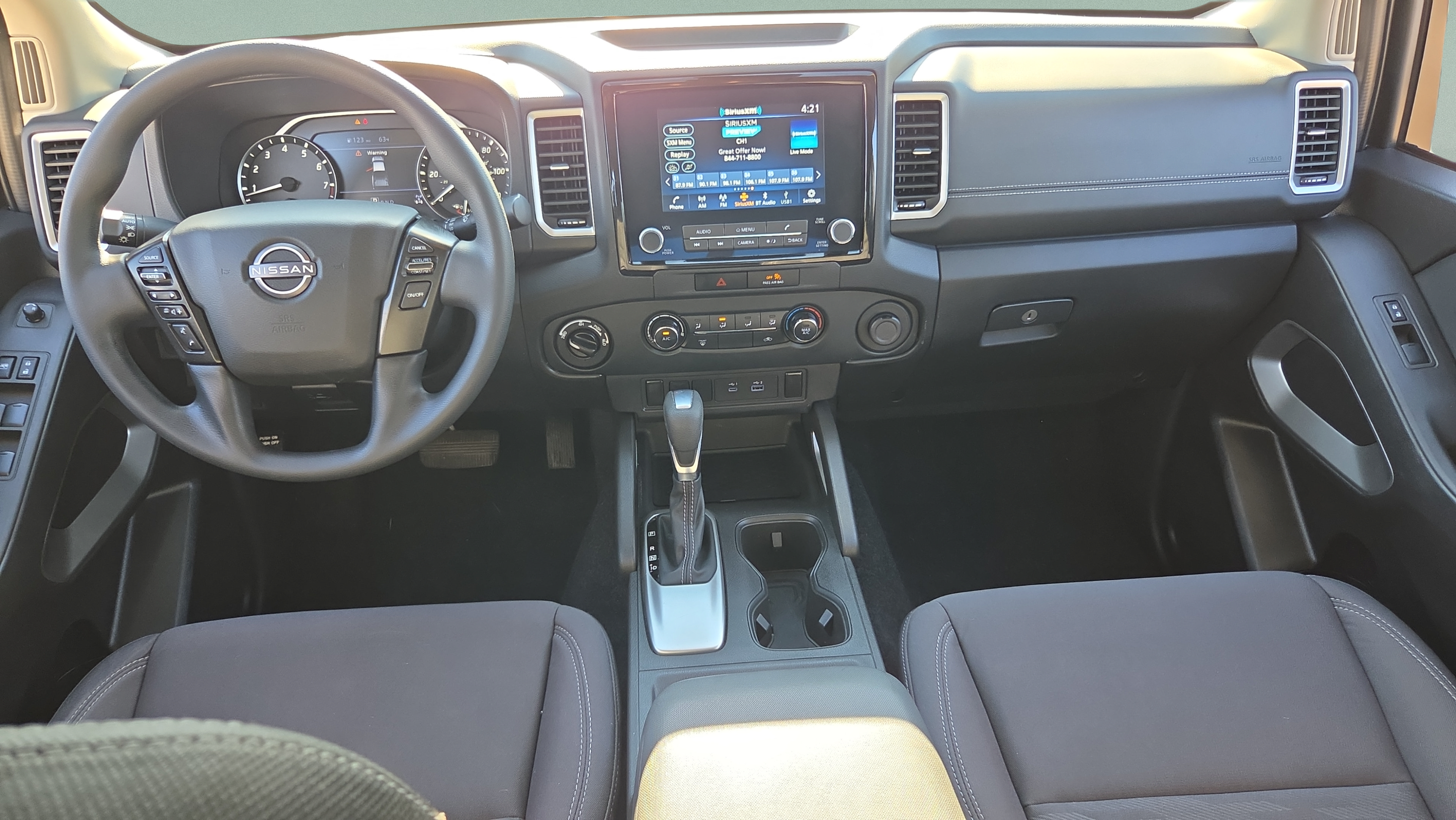Used 2022 Nissan Frontier SV AWD/4WD image 21