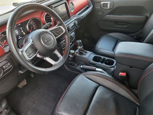 Used 2022 Jeep Gladiator Rubicon w/ Trailer Tow Package image 12