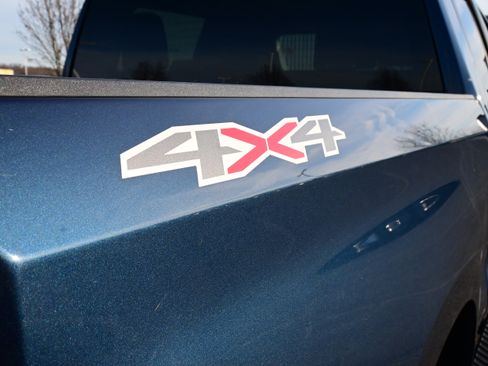 Used 2023 Chevrolet Silverado 1500 Custom image 13