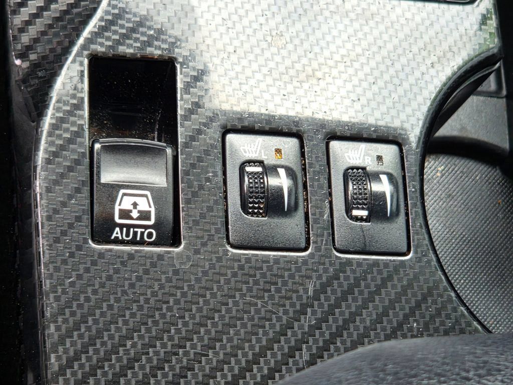 Used 2018 Toyota 4Runner TRD Off-Road Premium AWD/4WD image 30