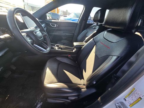 Used 2023 Jeep Compass Trailhawk image 23