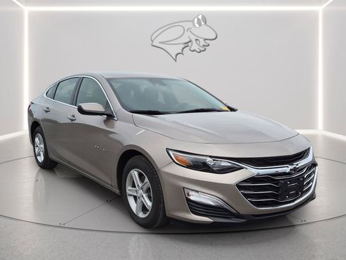 Used 2025 Chevrolet Malibu LS w/ LPO, Floor Liner Package FWD image 7