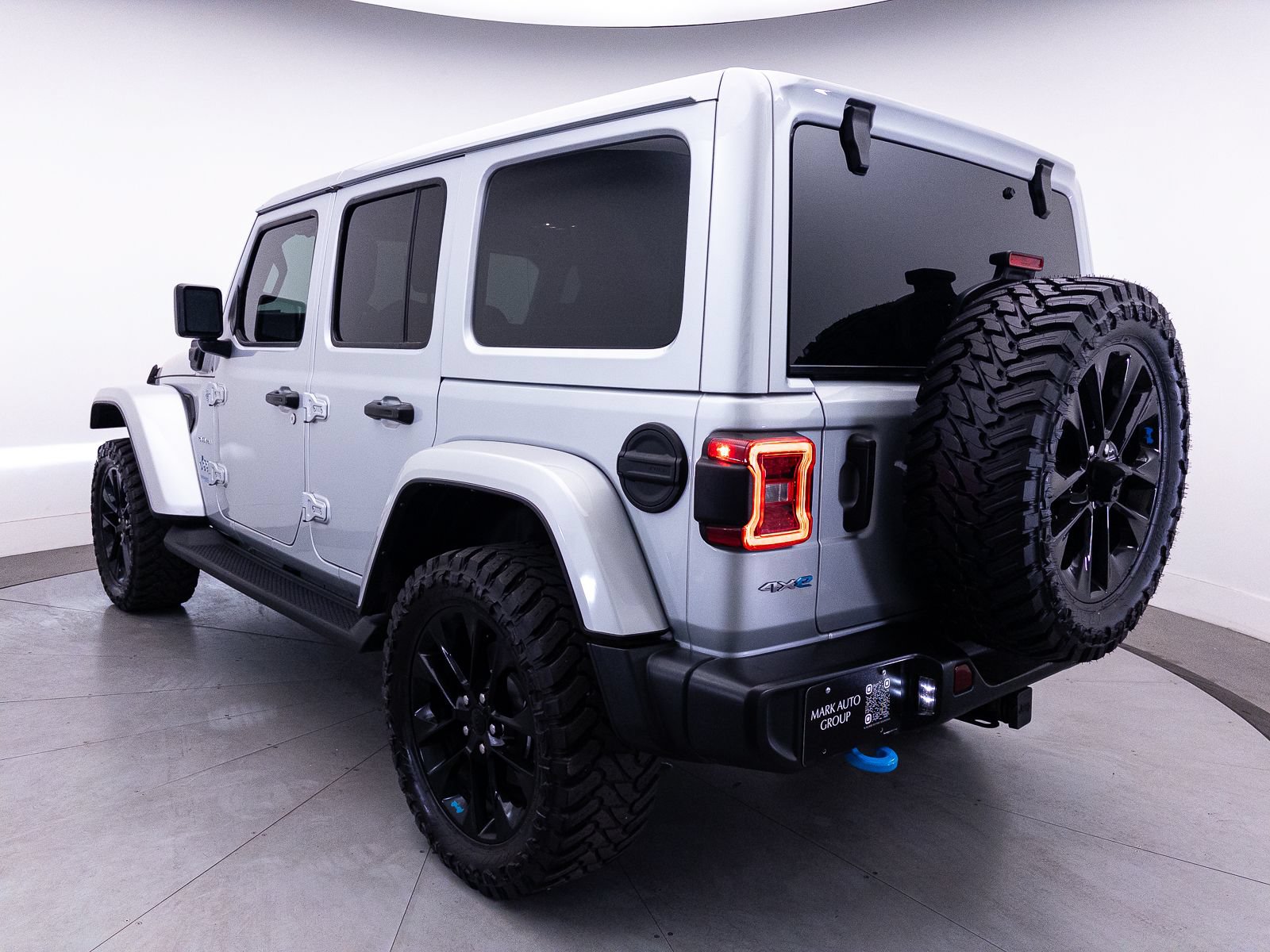 Used 2022 Jeep Wrangler Unlimited Sahara AWD/4WD image 20