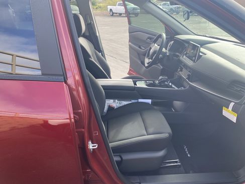 New 2026 Nissan Rogue S image 22