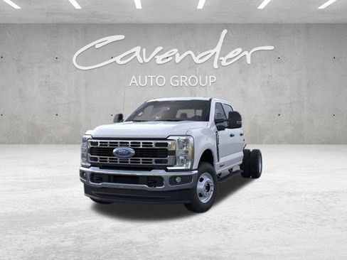 New 2026 Ford F350 XL w/ XL Chrome Package AWD/4WD image 2
