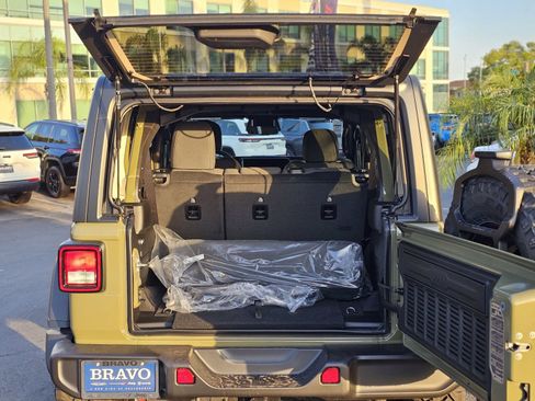New 2026 Jeep Wrangler Willys AWD/4WD image 7
