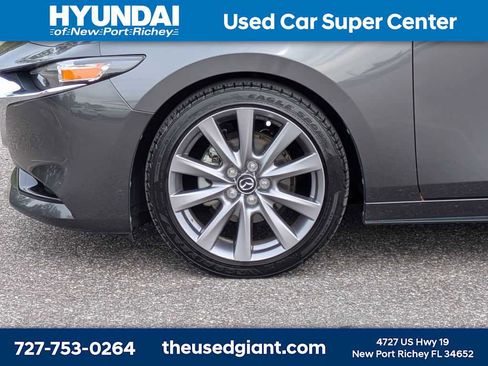 Used 2021 MAZDA MAZDA3 s FWD image 10
