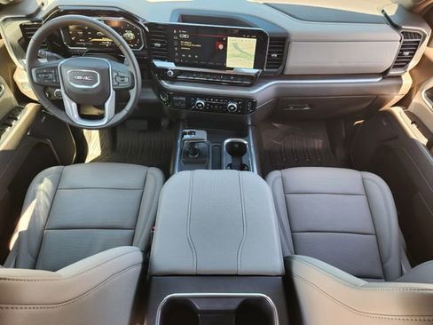 Used 2026 GMC Sierra 1500 SLT image 25