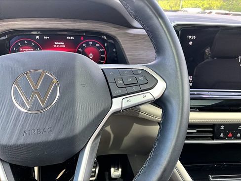 Used 2024 Volkswagen Atlas SEL Premium R-Line AWD/4WD image 15
