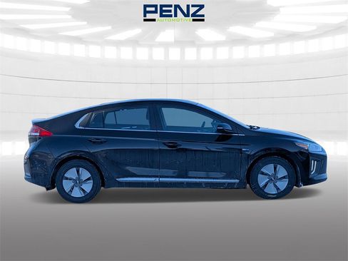 Used 2020 Hyundai Ioniq SE image 8