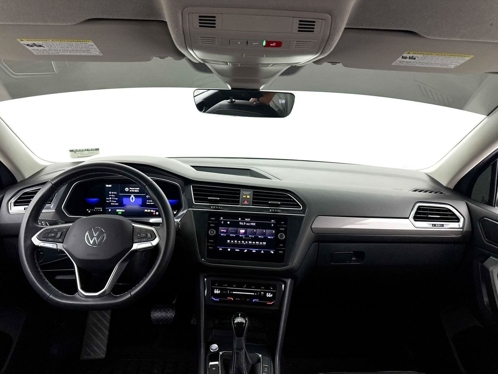 Used 2022 Volkswagen Tiguan SE FWD image 19