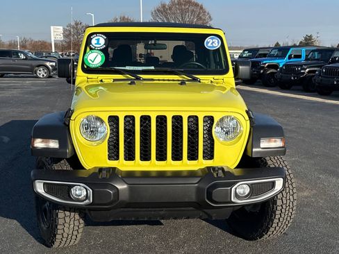 Used 2023 Jeep Gladiator Sport w/ Trailer Tow Package image 8