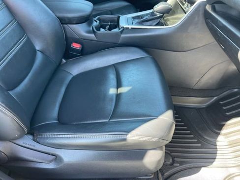 Used 2020 Toyota RAV4 XLE Premium image 14