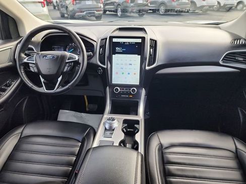 Used 2024 Ford Edge SEL image 15