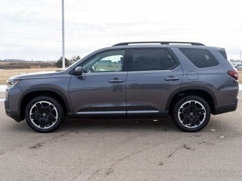 New 2026 Honda Pilot Touring image 4