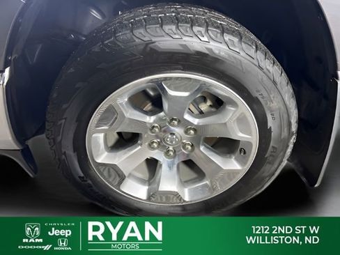 Used 2023 RAM 1500 Big Horn AWD/4WD image 14