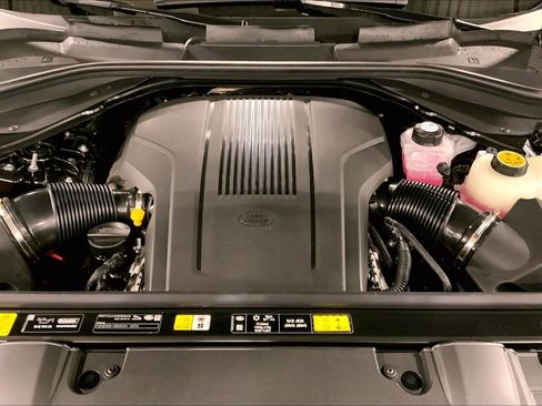 New 2026 Land Rover Range Rover Long Wheelbase Autobiography image 16